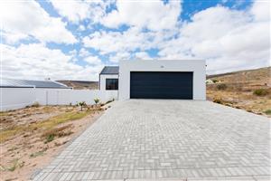 This two bedroom house is a must, if lock-up and go is important for you!!