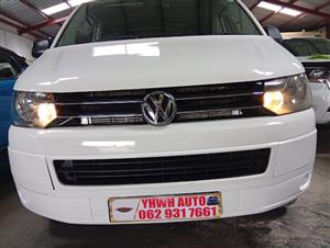 2014 Volkswagen Transporter 2.0TDI Crew Bus LWB 9Seater