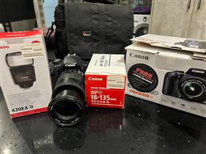 Canon E0S550 Camera with extras