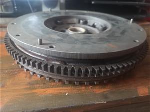 Nissan Navarra 2.5 D4 gearbox Dual Mass Flywheel 