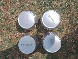 4 X Isuzu bakkie centre caps for sell