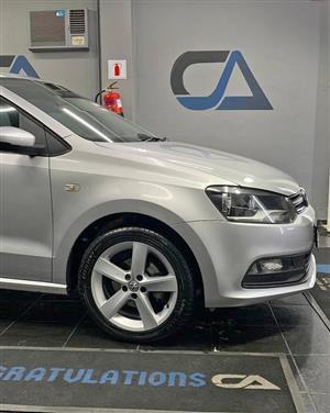 2019 VOLKSWAGEN POLO VIVO HIGHLINE 1.6 L 