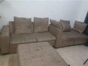 Moving sale – Queen Bed & Couch for Sale 