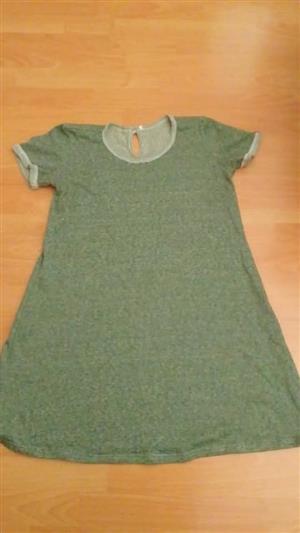 Dress green Short sleeve