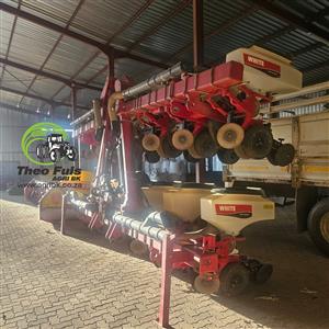 2018 Massey Ferguson 555 StackFold