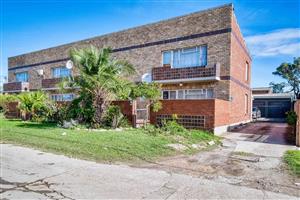 Apartment For Sale in Swartkops