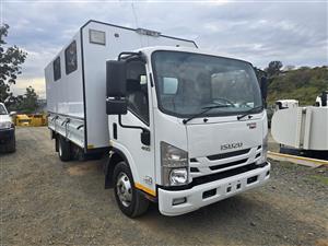 2022- ISUZU NPR400 PASSENGER CARRIER- T832-AA4225