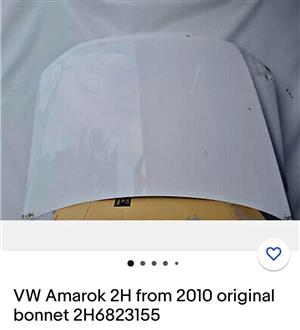 VW Amarok original Bonnet 3000 and Mud flaps 