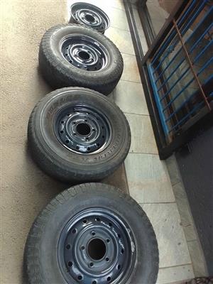 2014 up Mahindra Scorpio mHawk still rims n tyer 16 inche for sale