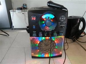 Karaoke singing machine