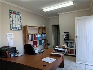 Office with storage to rent in George.