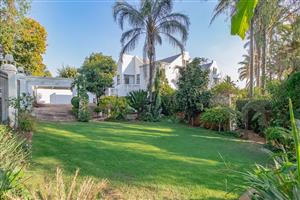 House For Sale in Sterrewag