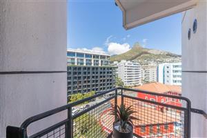 7th Floor Studio Apartment in The Flamingo