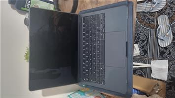 Macbook Air M4 13" 16 / 256 GB 