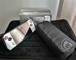 ASUS ROG ALLY Z1 EXTREME (AMAZING CONDITION)