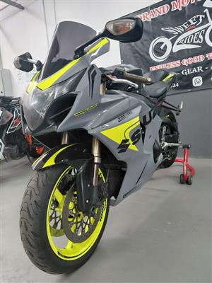 SUZUKI GSXR-1000