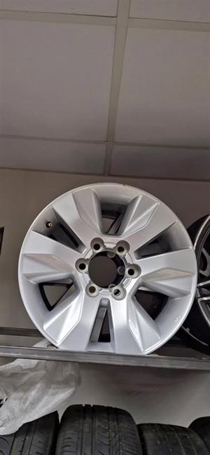 17" Toyota Hilux GD6 original mag to use for spare wheel