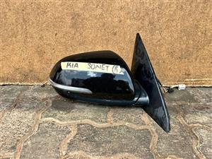 Kia Sonet Right side mirror