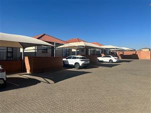 Townhouse For Sale in The Reeds