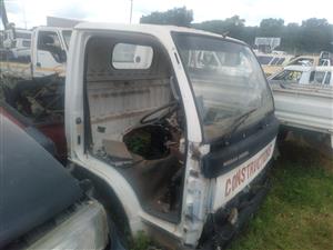 Cab Nissan ud 20 for