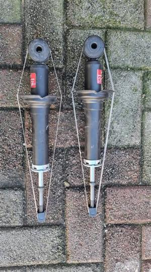 Mitsubishi Lancer 4g18 shock absorbers