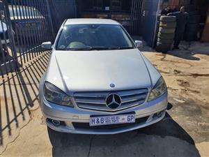 MERCEDES BENZ W204 C180 K NOW STRIPPING FOR SPARES
