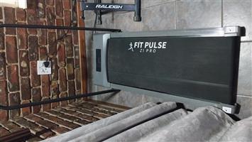 Gym equipment set