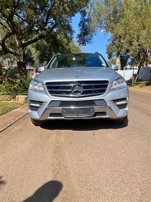 2014 Mercedes- Benz Ml350 Bluetec for sale !!
