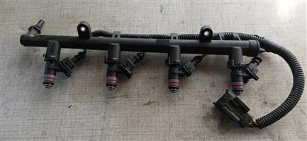 Injector rail with Injectors for sale