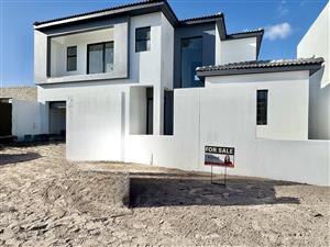 Brand-New Designer Double-Storey 4 Bedroom Home in Sandown