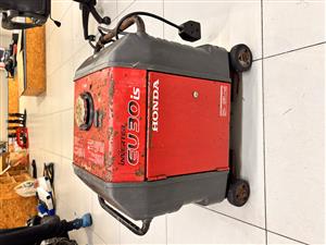 Honda EU30is inverter generator 