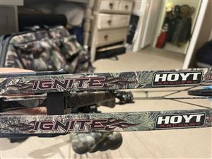 Hoyt bow with bag. Ready to hunt. Like new