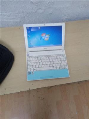 Acer Aspire Mini Notebook 10inch For R1500 Junk Mail