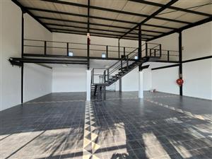 PLUMB COURT: RETAIL / SHOWROOM SPACE TO LET IN CENTURION WITH MAIN ROAD VISSIBILITY!