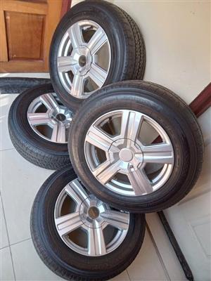 X4 Tyres Only Size 215/65/16