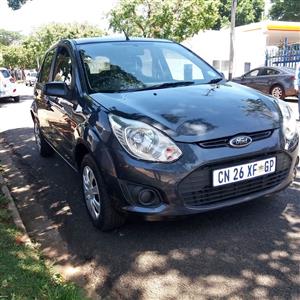 2013 FORD FIGO 1.4 Ambiente 60000kms