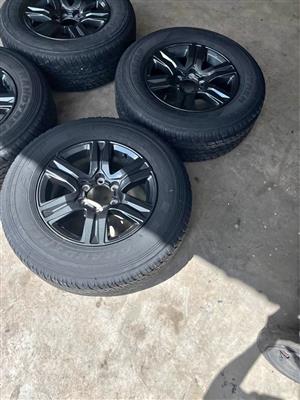 Toyota Hilux 17” Mag Rims (With Used Tyres)