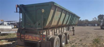 2006 Top trailer tridem dual bin side tipper 