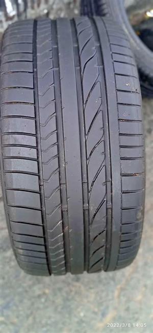 275/35/19 Bridgestone Runflats tyre for a BMW 5 & 6 series