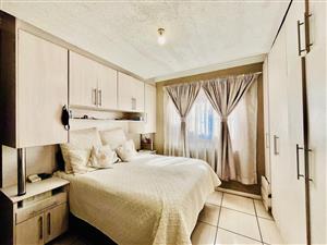 House For Sale in Soshanguve WW