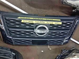 NISSAN NAVARA 2024 GRILL