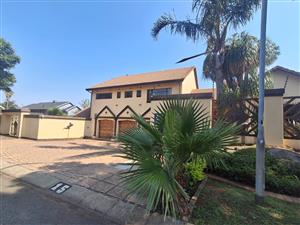 House For Sale in Glenvista