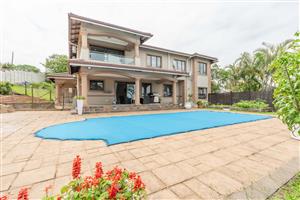 Exquisite Tuscan Mansion: A Masterpiece of Luxury and Elegance!