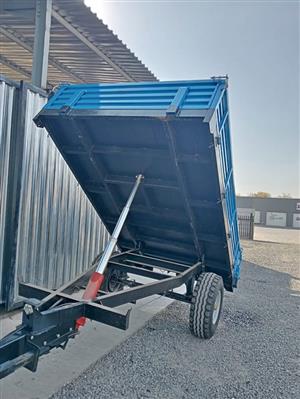 New Giant dropside farm tipper trailers available