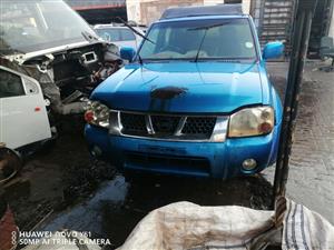 Nissan hardbody vg 33  2006 model 4x4 manual 5 speed