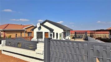 A Cosy house for Sale Soshanguve block WW