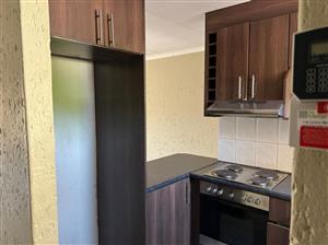 Townhouse For Sale in Meredale
