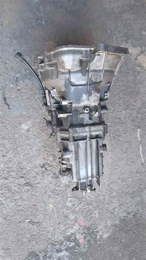 BMW E90 325i 6 SPEED MANUAL GEARBOX. SECOND HAND. FOR VARIOUS OTHER CARS TOO.