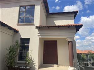 An Exceptional Executive Residence in Rockliff Estate, Cashan