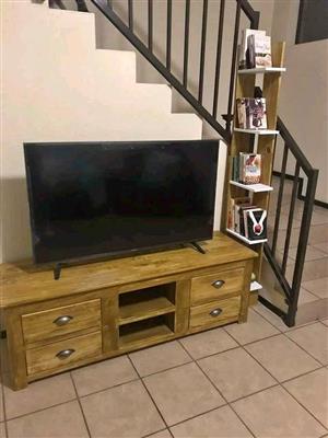 Quality Tv stand
